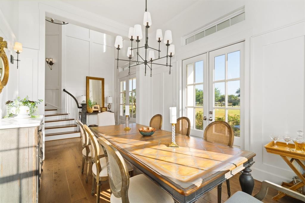 A formal dining area welcomes visitors to the main house. (Photo by Sharp Frame Media for Douglas Elliman Realty)