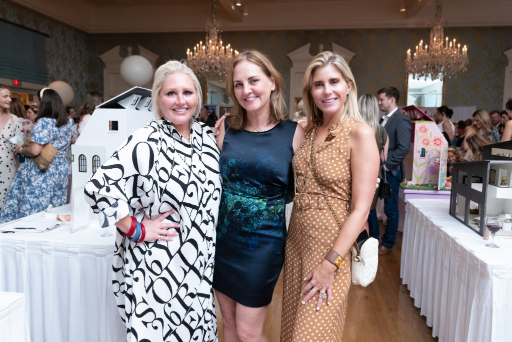 Meredith Chastang, Jill Collins, Allie Fields at the 'La Petite Maison' gala (Photo by Daniel Ortiz)