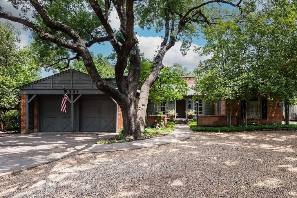 The facade of W Mockingbird Lane in Dallas' Greenway Parks. 