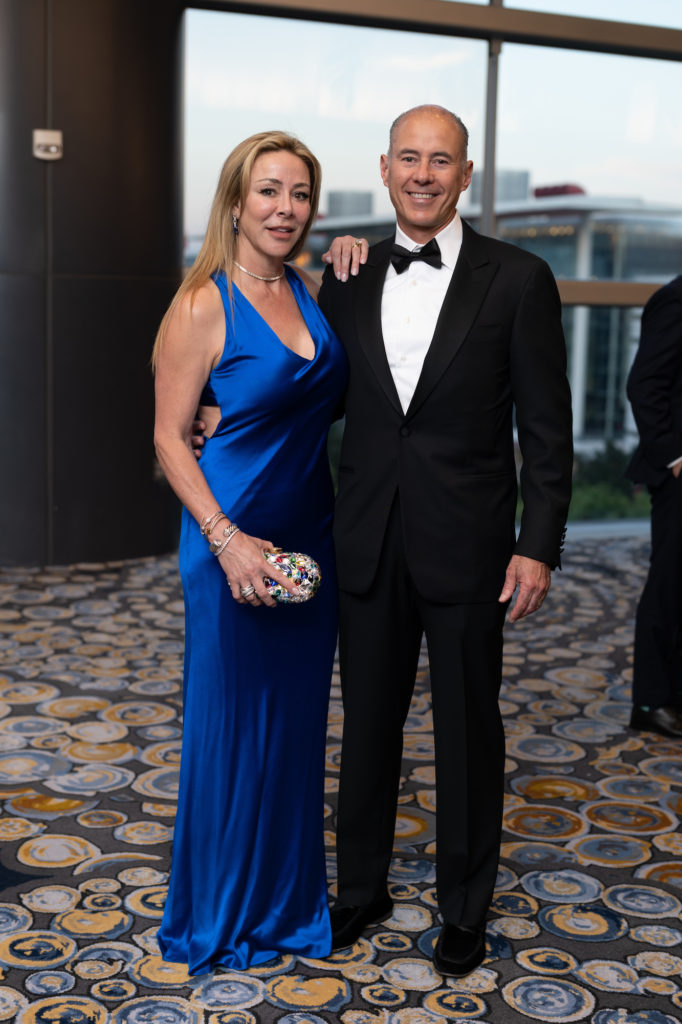 Honorees Claudia & Roberto Contreras at the Institute of Hispanic Culture Houston gala. (Photo by Daniel Ortiz)