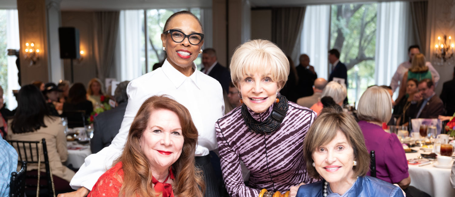 Barbara Van Postman, Phyllis Williams, Leisa Holland Nelson Bowman and Donna Chapman (Photo by Daniel Ortiz)