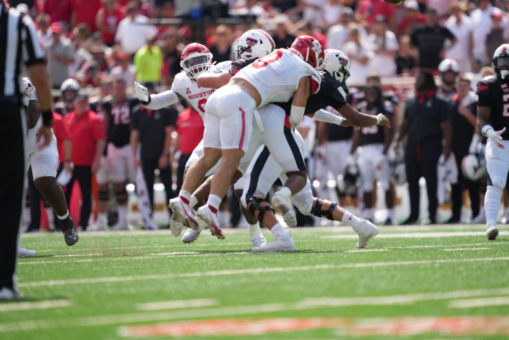 UH edge rusher Derek Parish knows how to wreak havoc in an offensive backfield. (Courtesy UH Athletics)
