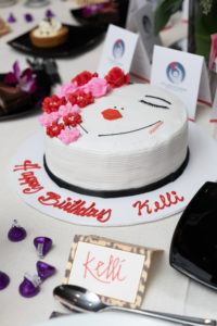 Kelli Cohen Fein bday cake to celebrate (Photo by Daniel Ortiz)