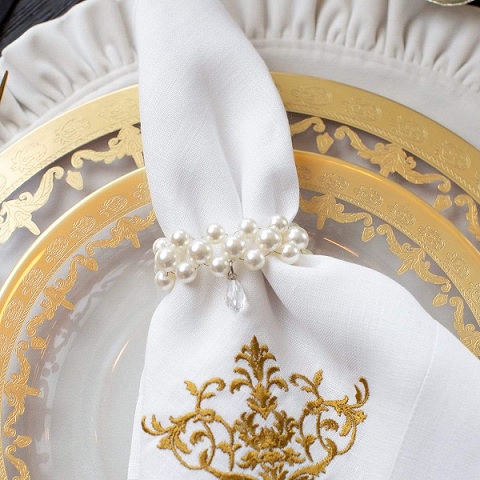 Pearl with Teardrop Napkin Ring Set (4)