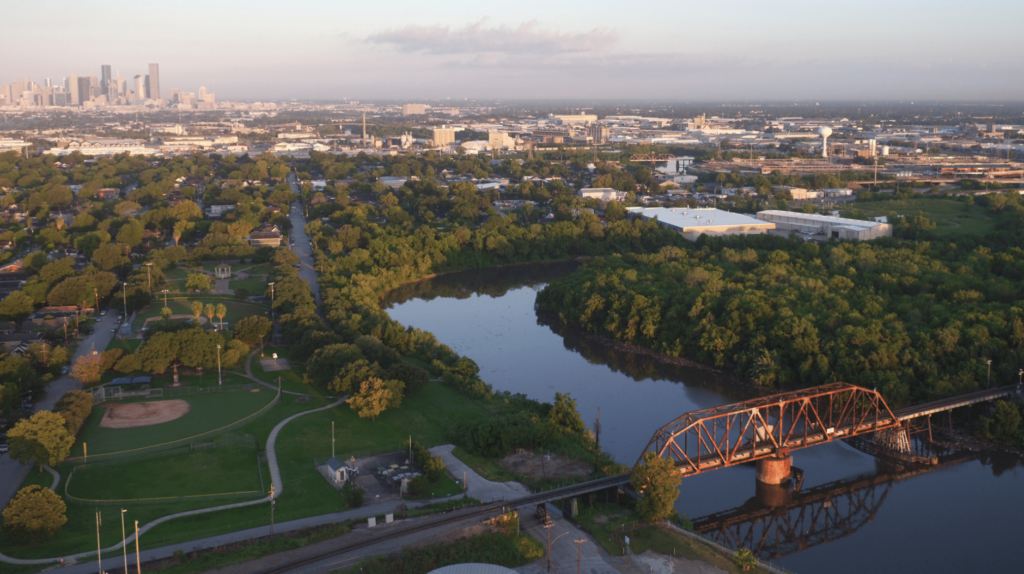 Through the Kinder Foundation, Rich & Nancy Kinder make a transformational $100 million gift to Buffalo Bayou Partnership for the Buffalo Bayou East Master Plan. 