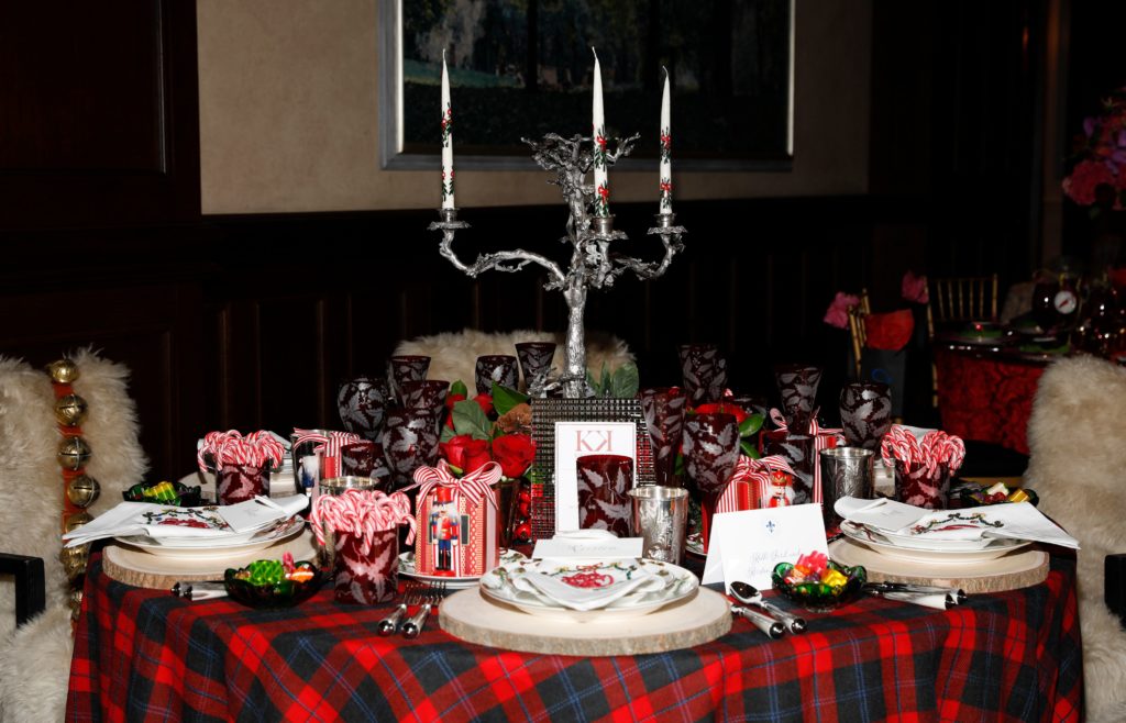 Table design by Kelli Ford and Kirsten Fitzgibbons (Photo by Melissa Macatee, Macatee Photography)