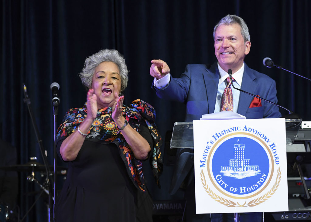 Hispanic Heritage Awards  ceremony co-chairs lenora Sorola Pohlman and Roland Garcia.  (Photo by Vicki Pink)