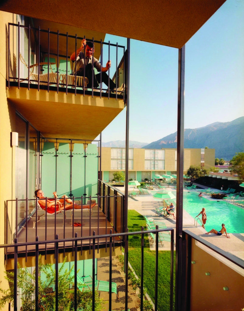 The glamorous Palm Springs Spa Hotel, Palm Springs, California, 1963, by William F. Cody (Julius Shulman photography archive © J. Paul Getty Trust, Getty Research Institute, Los Angeles)