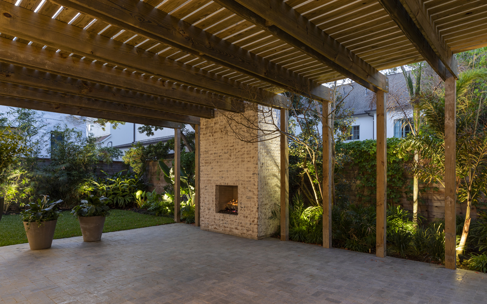 The pergola at 4006 Essex, The House of Many Palms, will be furnished by Thompson + Hanson. (Julie Soefer Photography)