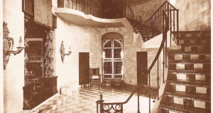 627 Original Sheppard King Estate – Home Foyer (now Restaurant Foyer)