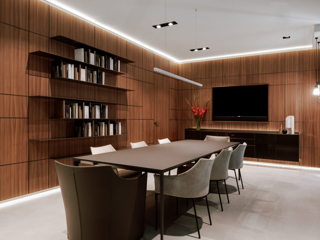 Create the perfect meeting space with the Rimadesio Modulor Wall Panel System, Long Island Dining Table and Self Bold Console. (Photo by Divya Pande)