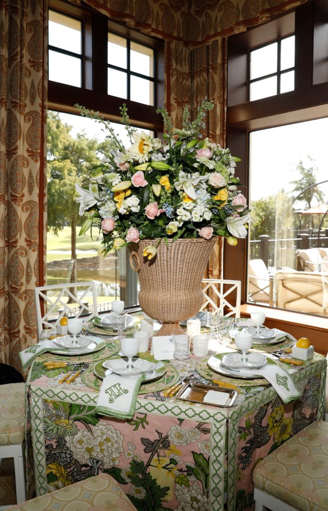 Table design by Collins & Sweezey (Photo by Melissa Macatee, Macatee Photography)