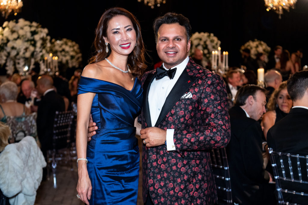 Drs. Sugene Kim & Bob Basu at Houston Grand Opera's Opening Night Dinner (Photo by Michelle Watson/CatchlightGroup.com)