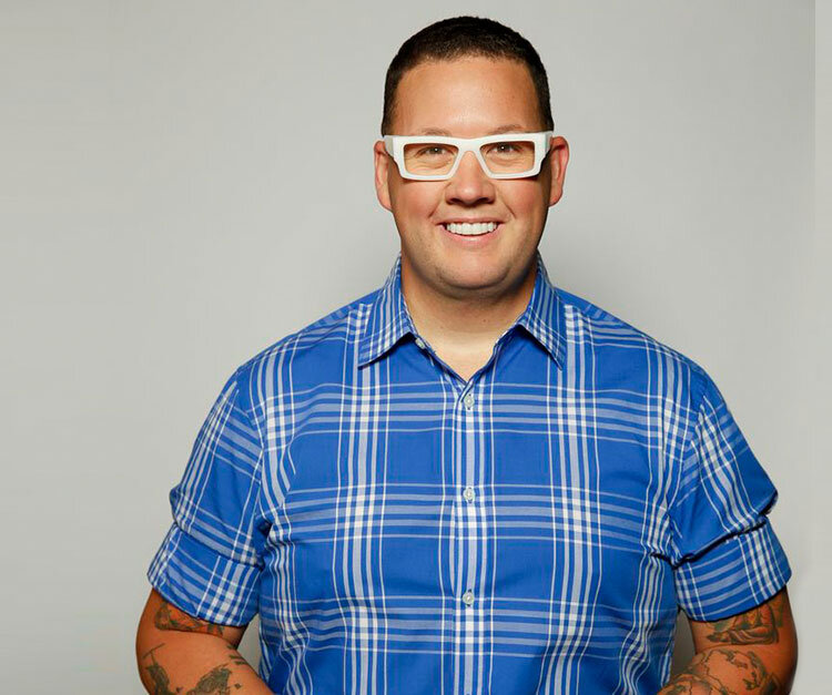 Graham Elliot is DFW bound and bringing his two Michelin stars with him to Duke steakhouse.