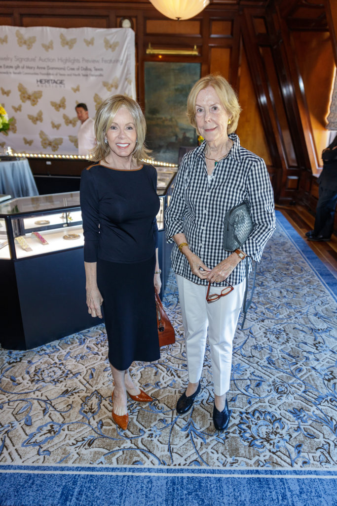 Collene Goldman, Linda Shaffer at Heritage Auctions Fall Fine Jewelry Signature Auction Preview (Photo by William Neal)