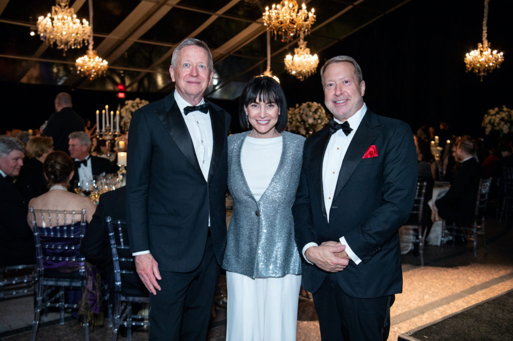 Jerry Fischer, Lynne Bentsen, John Turner at Houston Grand Opera's Opening Night Dinner (Photo by Michelle Watson/CatchlightGroup.com)