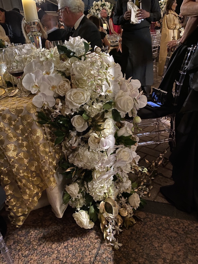Lavish floral decor from The Events Company at Houston Grand Opera's opening night dinner. (Photo by Michelle Watson/CatchlightGroup.com)