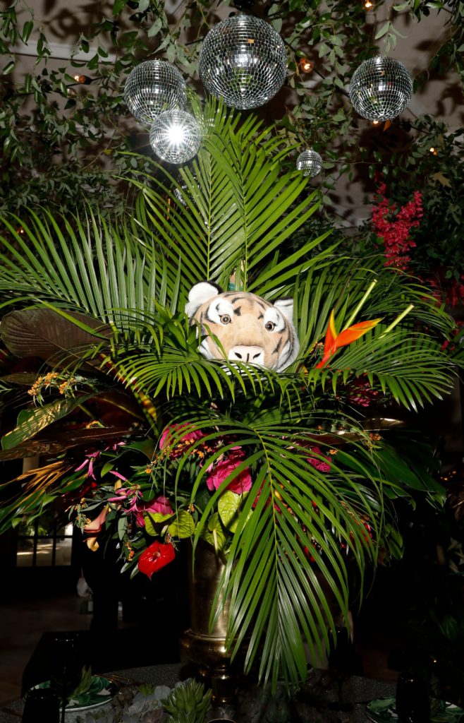 Table design by The Garden Gate (Photo by Melissa Macatee, Macatee Photography)