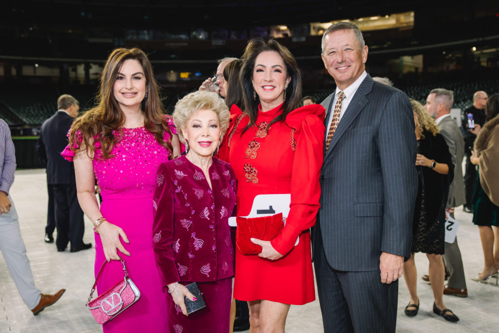 Brigitte Kalai, Margaret Alkek Williams, Alicia Smith, David Wuthrich at the Crime Stoppers dinner. (Photo by CatchlightGroup.com)
