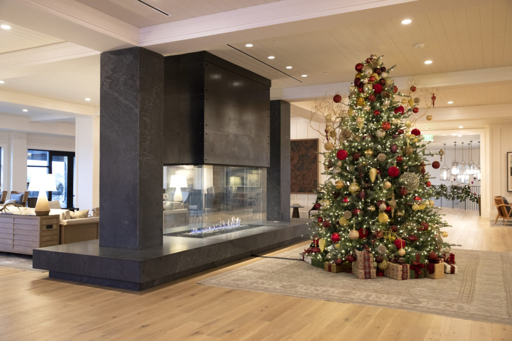 Omni Barton Creek decorates from head to toe for the magical season.
