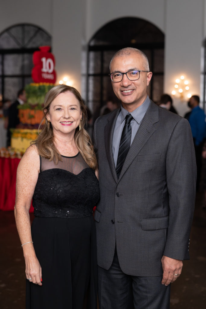 Alicia Porsa, Esmeil Porsa at the Brighter Bites 10th anniversary gala. (Photo by Daniel Ortiz)