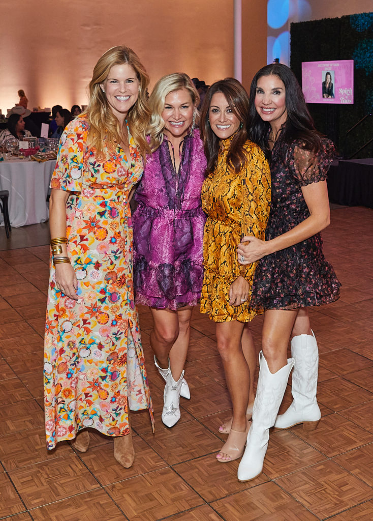 Caitlin Hyatt, Karrie Cato, Ida Gleaton, Lindsay Morris (Photo by Nate Rehlander)