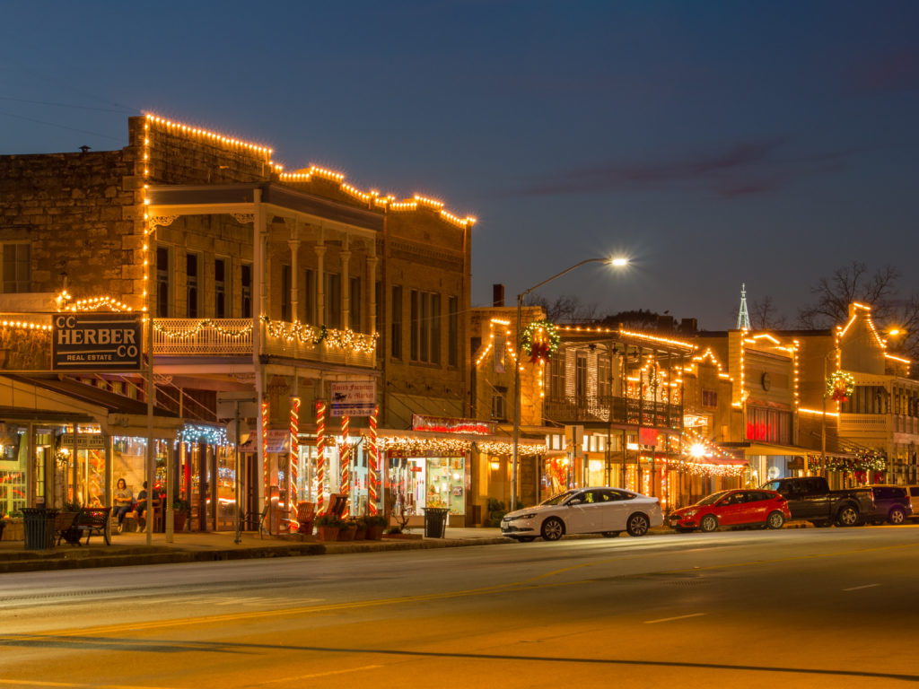 Fredericksburg Main Street Chrsitmas