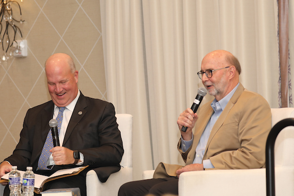 Justice Ken Wise and Stephen Harrigan, author at the Houston Heritage Luncheon (Photo by Priscilla Dickson)