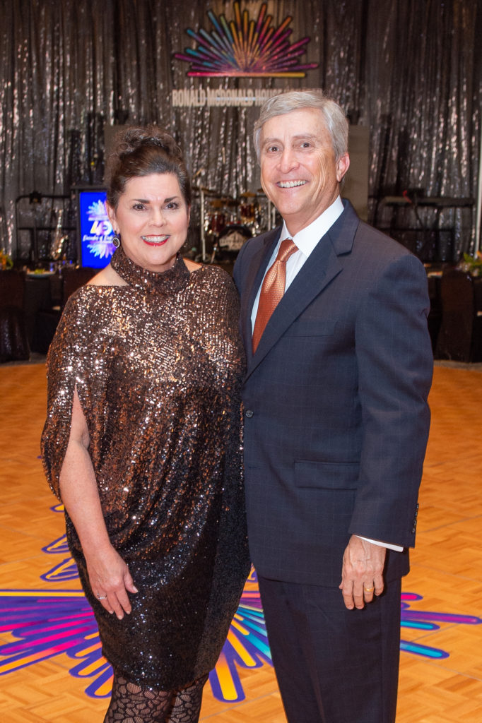 Lesha & Tom Elsenbrook at the Ronald McDonald House gala. (Photo by Daniel Ortiz)