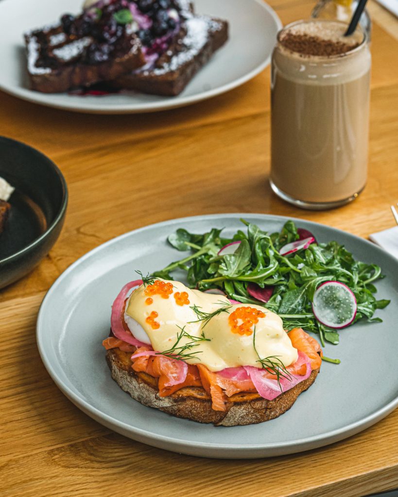 Brunch at Isla and Co. includes smoked salmon lox. (Photo by  Alexandro Loayza)