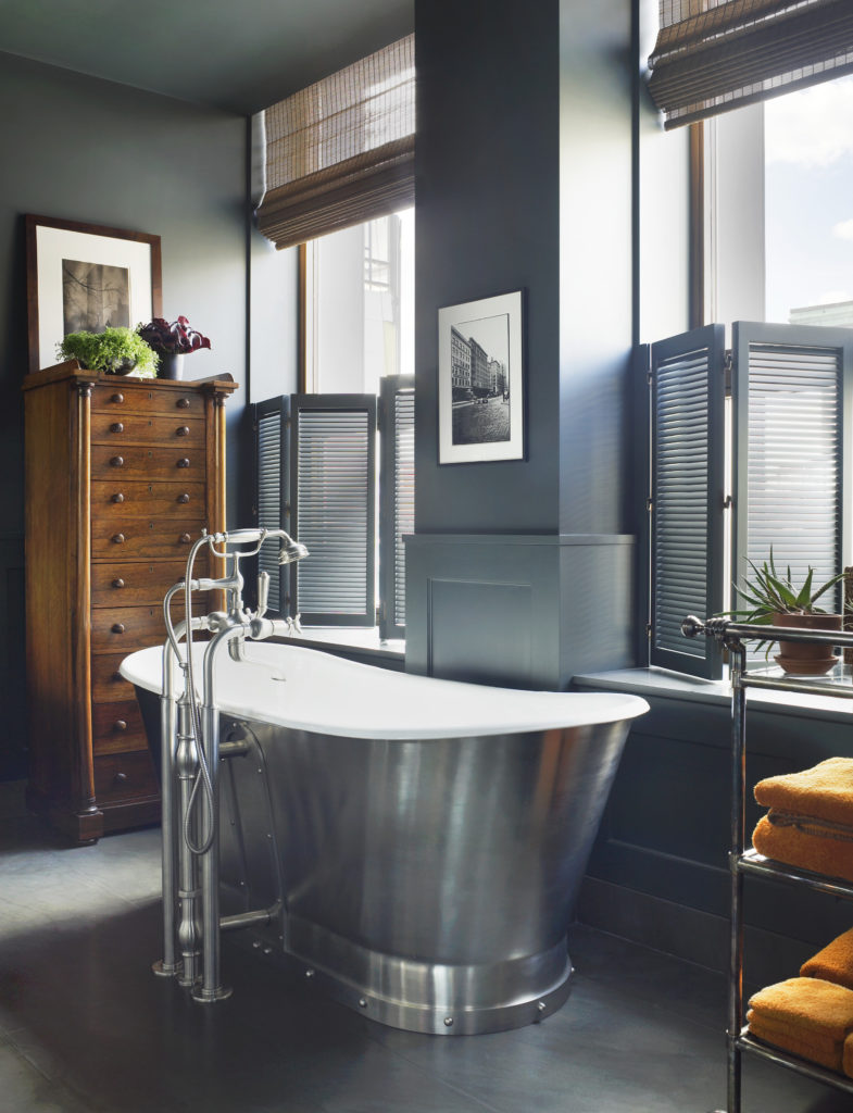 Bath design Douglas Durkin (Photo by Pieter Estersohn)