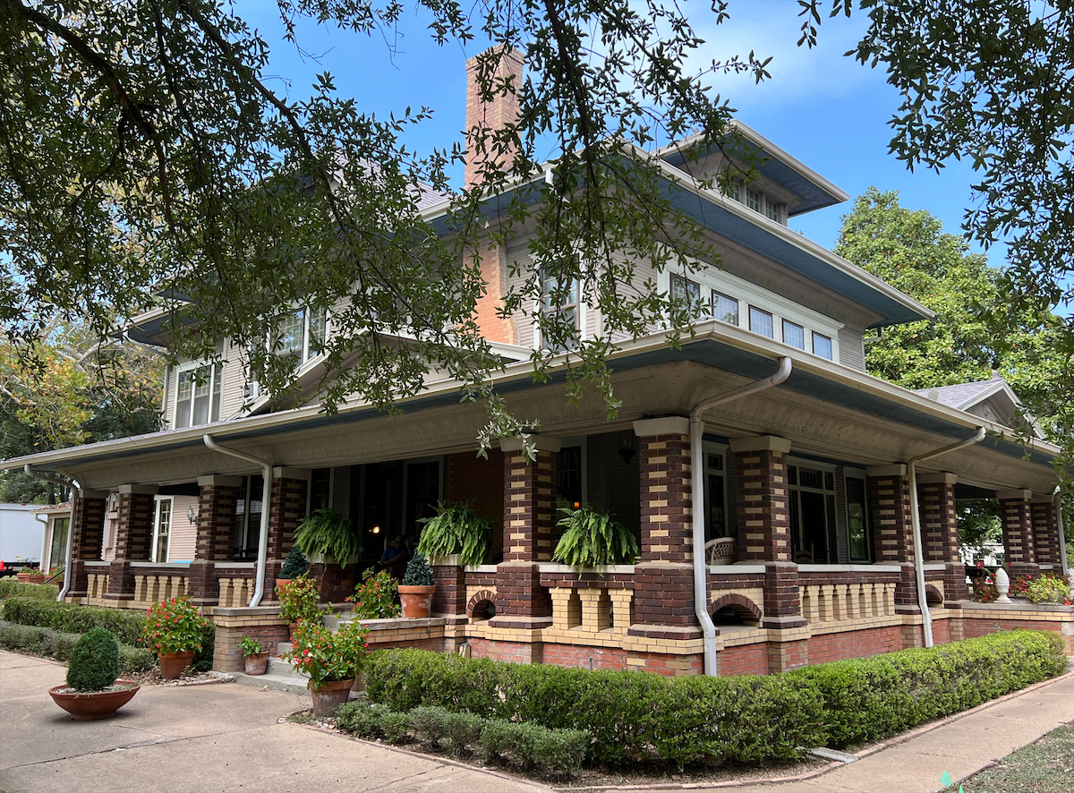 unnamed (Photo by Dallas Estate Sellers)