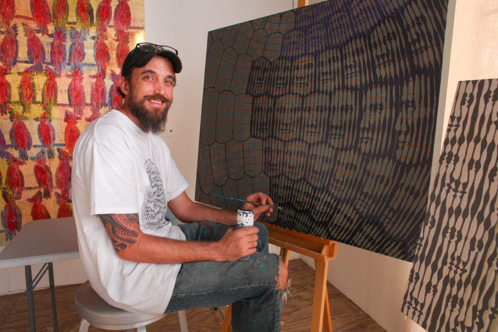 Bill Tavis completes a canvas at West Chelsea Contemporary Cocktail (Photo by Chris Pierre Bachman)