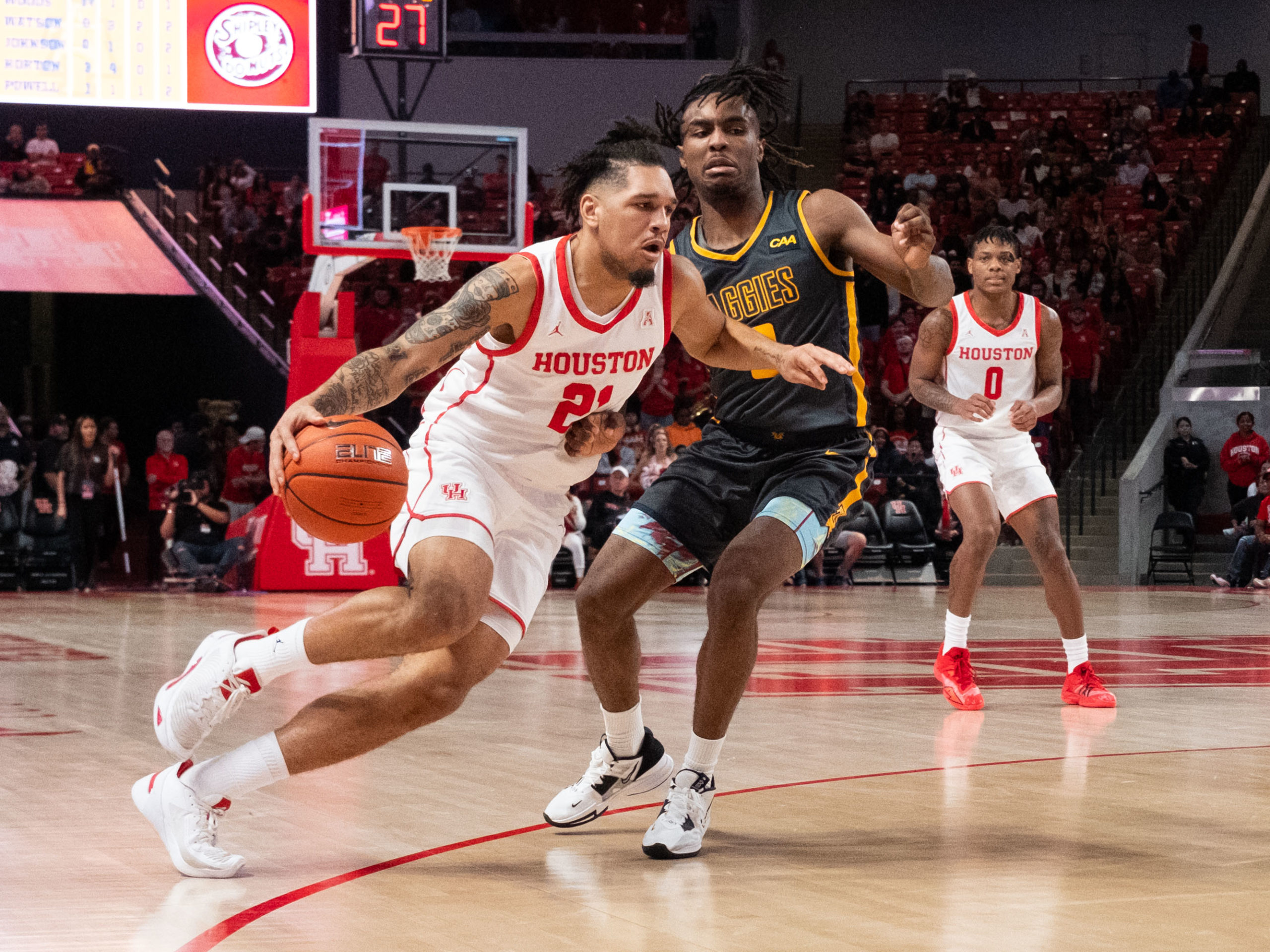 University of Houston guard Emanuel Sharp is starting to add some drives to his prolific 3-point shooting. (Photo by F. Carter Smith)