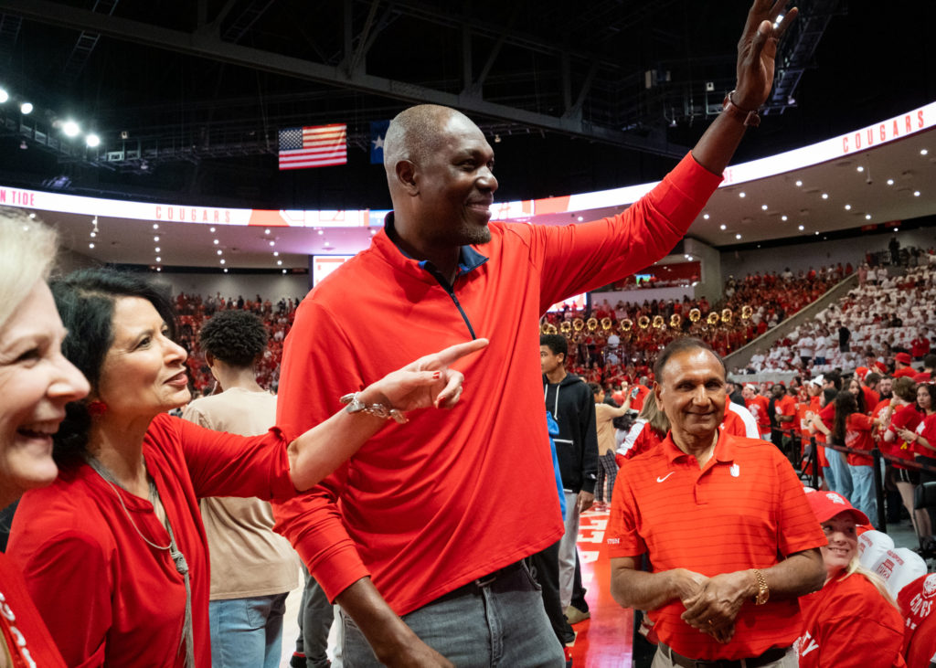 University of Houston and Rockets legend Hakeem Olajuwon received a rousing welcome and a standing ovation from the Fertitta Center crowd. (Photo by F. Carter Smith)