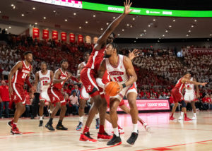 The #1 ranked University of Houston Cougars were beaten by the #4 ranked Alabama CrimsonTide at the Fertitta Center