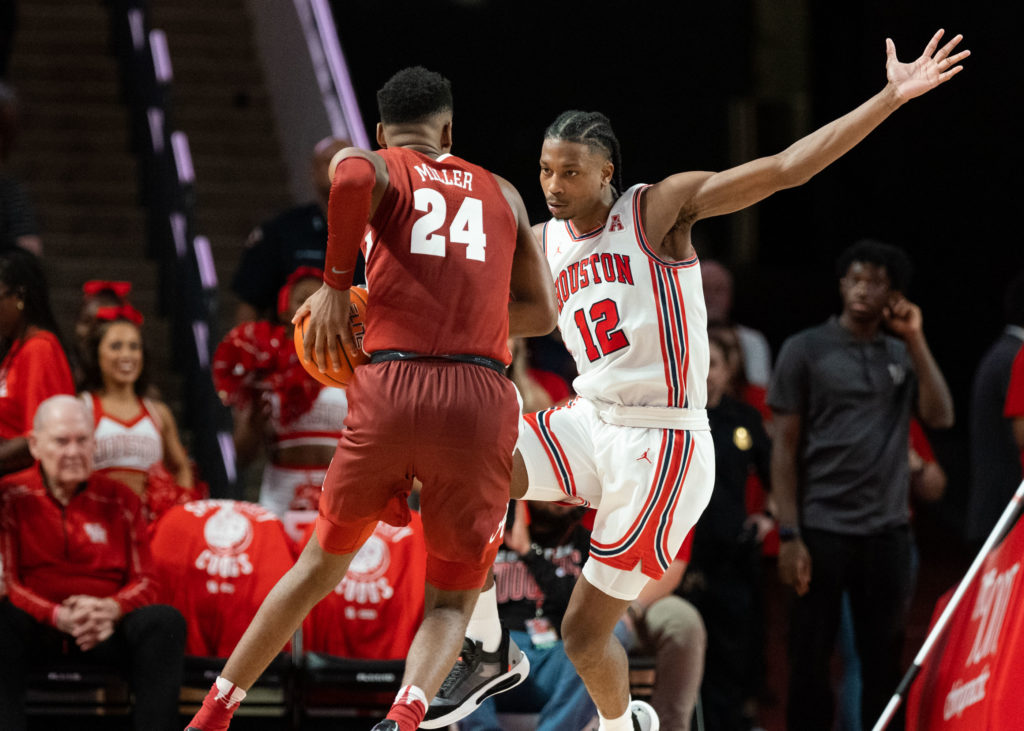 UH guard Tramon Mark helped make Alabama super freshman Brandon Miller's life miserable in this Top 10 showdown. (Photo by F. Carter Smith)