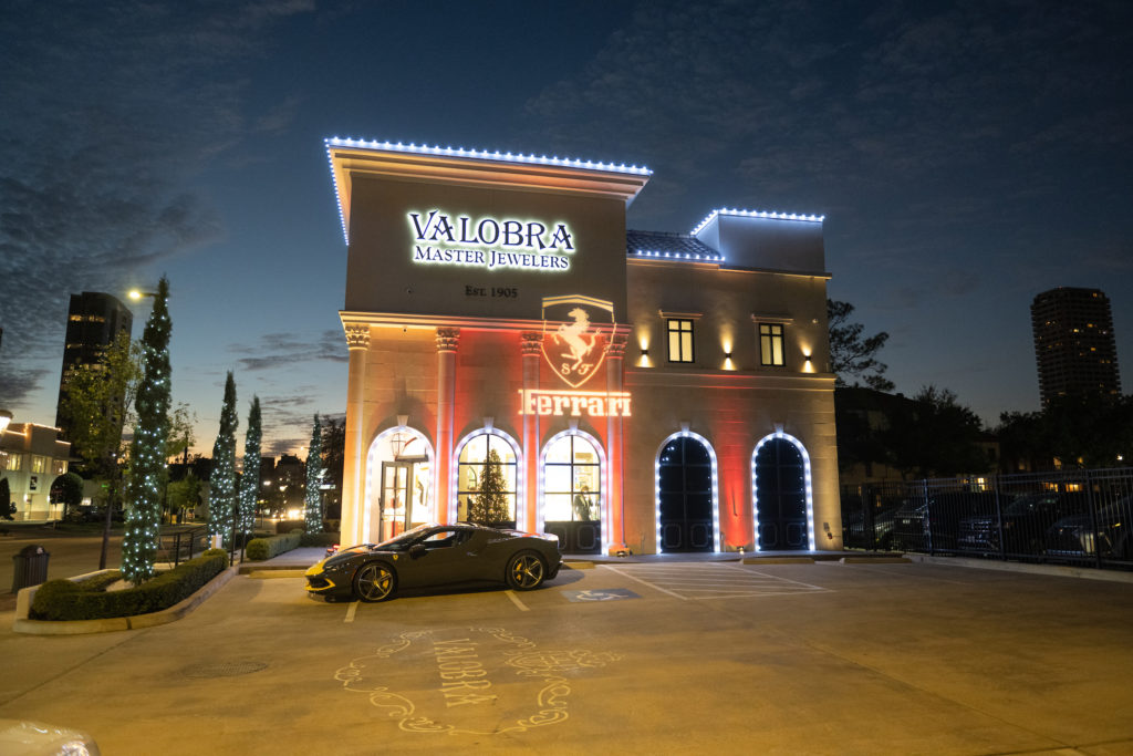 Valobra Master Jewelers' headquarters decorated for the holidays. (Photo by Wilson Parish)