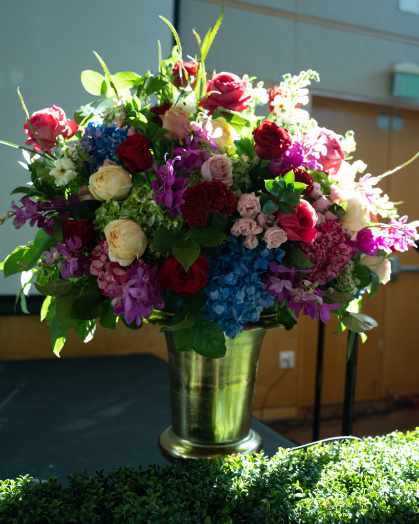 A delightful floral center piece at A Writer’s Garden (Photo by Danny Campbell Photography)