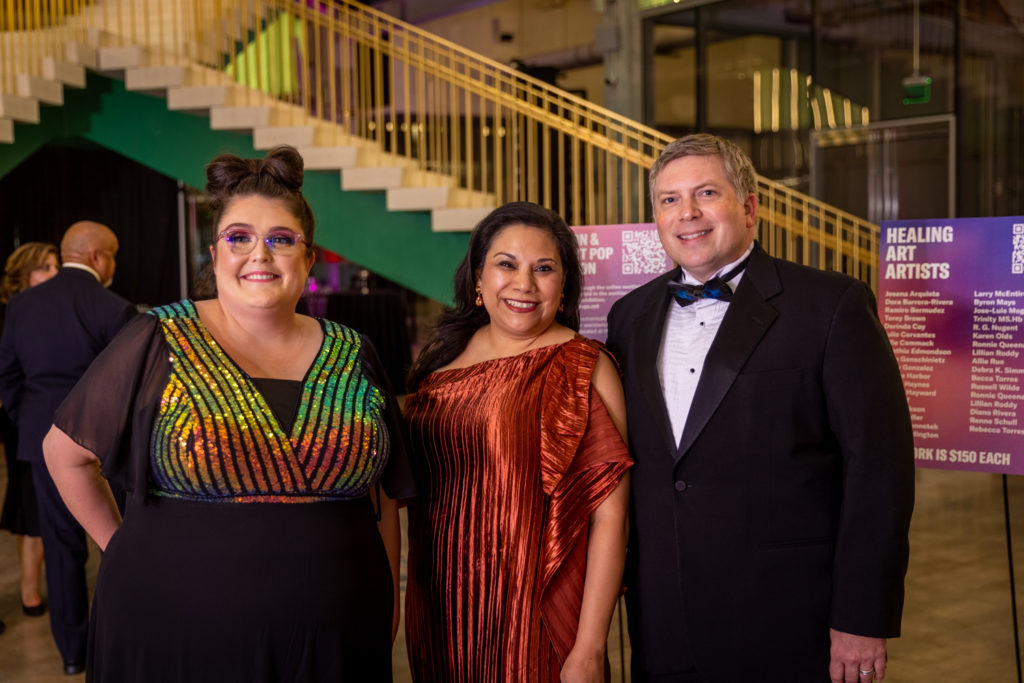 ALH executive director Jennie Ash, Yvonne M. Garcia & Andrew Richardson at the Art League Houston Luminaries Gala (Photo by Alex Barber and Laura Burlton)