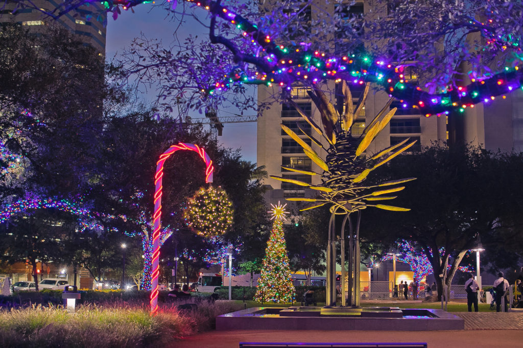 Texas's biggest mistletoe installation returns to Market Square Park's Mistletoe Square. (Photo by Morris Malakoff)