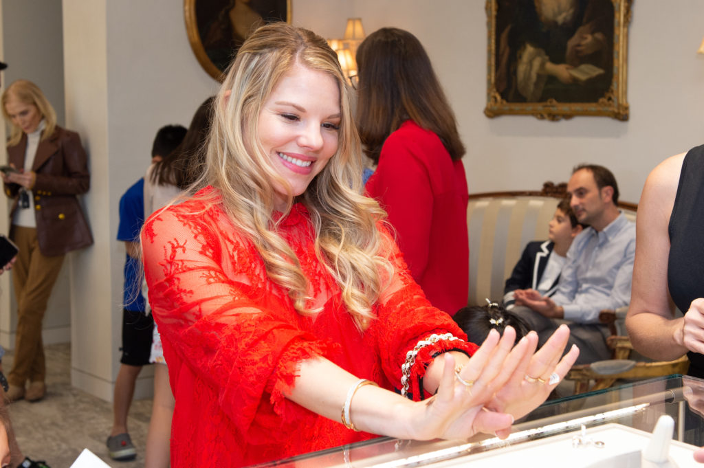 Tammy Speer at Valobra Master Jewelers Pictures With Santa & Toy Drive Party.