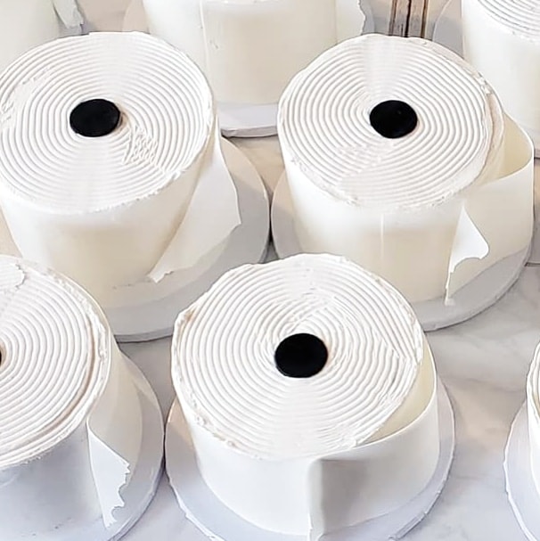 Clever toilet paper cakes went viral during Covid, saving Tareka Lofton's business - Loft 22.