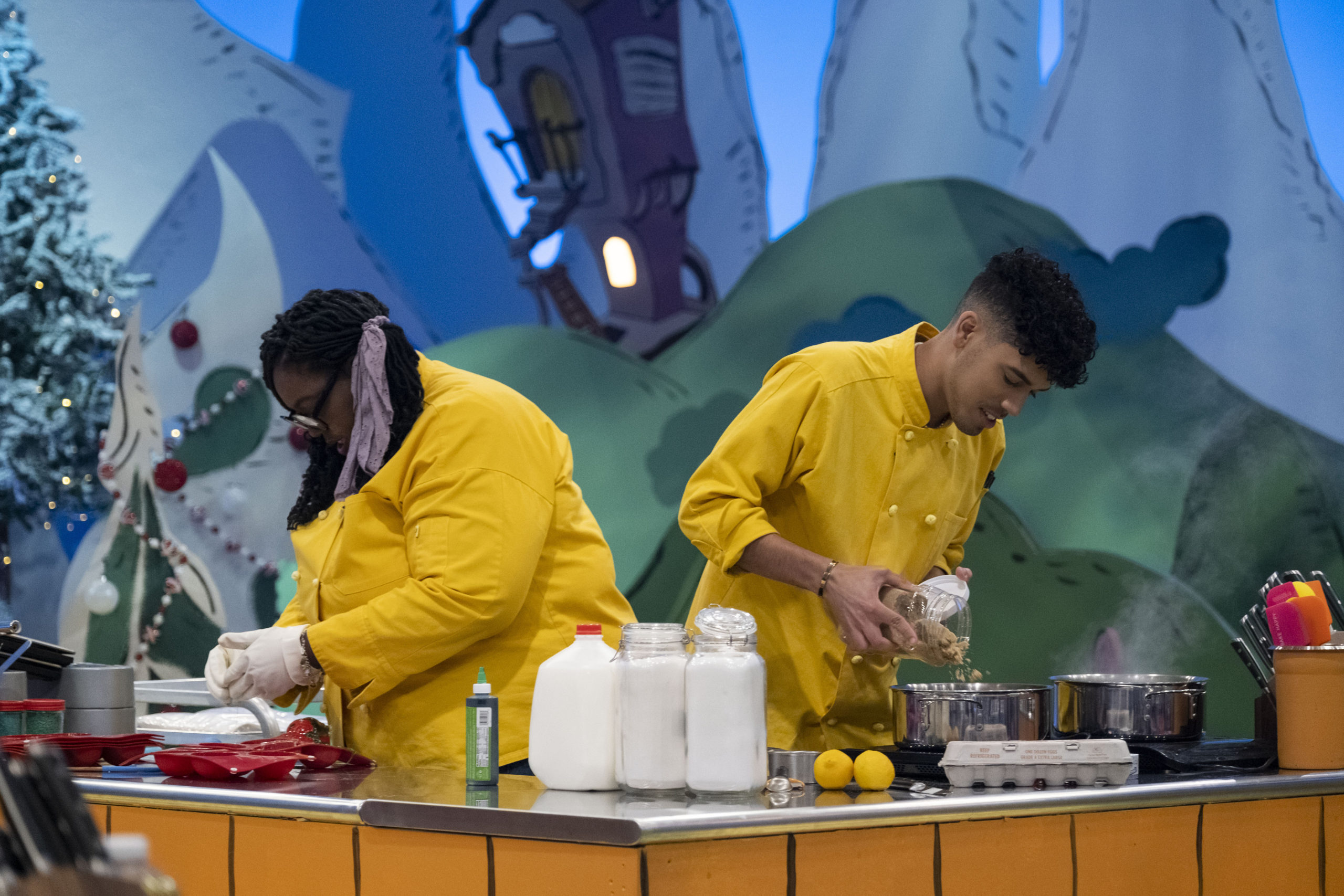 Team Yellow includes Fort Worth's Tareka Lofton and Charleston's Lorenzo Delgado on the Dr. Seuss Baking Challenge.