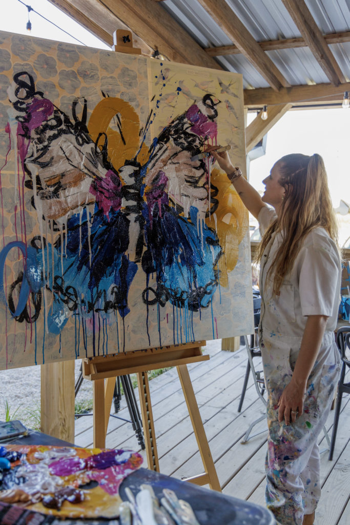 West Chelsea Contemporary curated Ash Almonte's live painting performance at The Halles Sip & Shop. (Photo by Jordan Geibel) 
