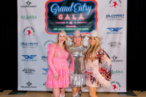 360F460E-DB0B-457A-8364-9DA4526725CA (Photo by Canon Elizabeth Photography)