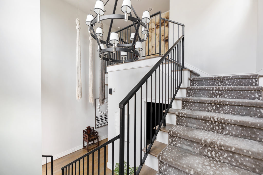 The two-story foyer at 1919 Elmen St. in Houston. (Photo by JG Photography)