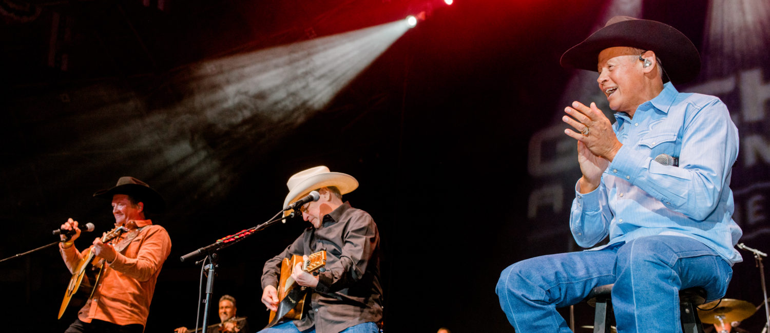 Tracy Byrd, Mark Chesnutt, and Neal McCoy perform at the Junior League of Fort Worth Grand Entry Gala. )Photo by Canon Elizabeth Photography)