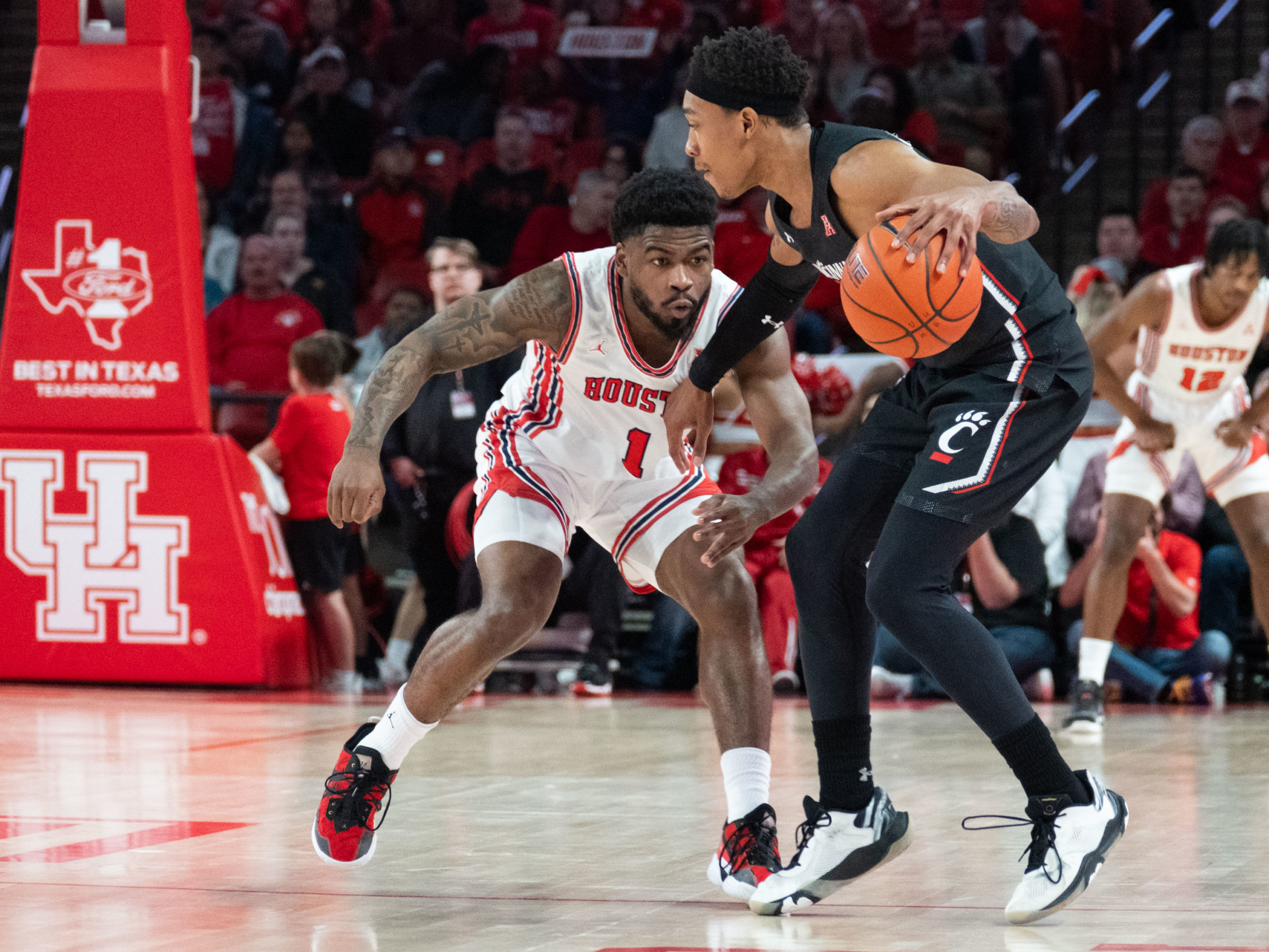 University of Houston point guard Jamal Shead can be an absolute lockdown defender. (Photo by F. Carter Smith)