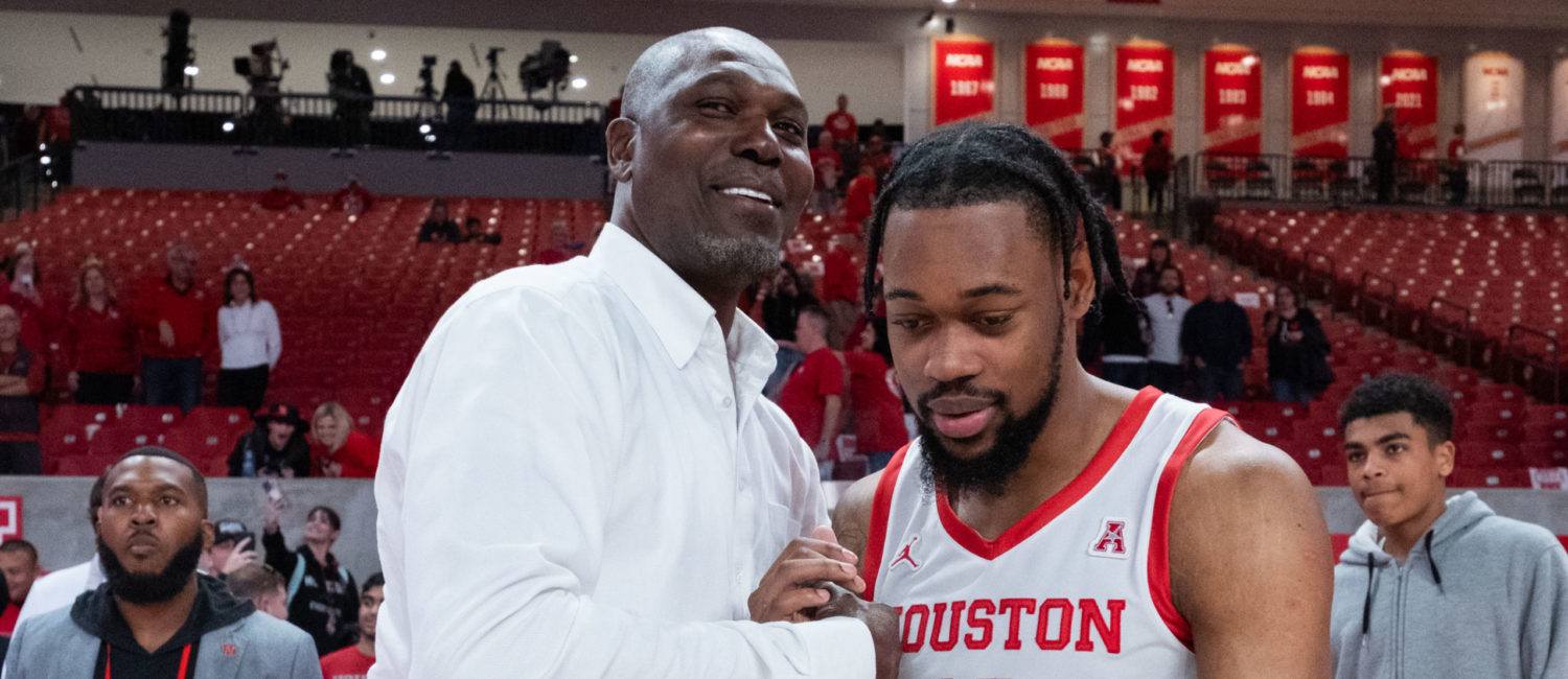 Hakeem Olajuwon, one of the greatest players in UH and NBA history, sees plenty to love in undersized UH big man J’Wan Roberts. (Photo by F. Carter Smith)